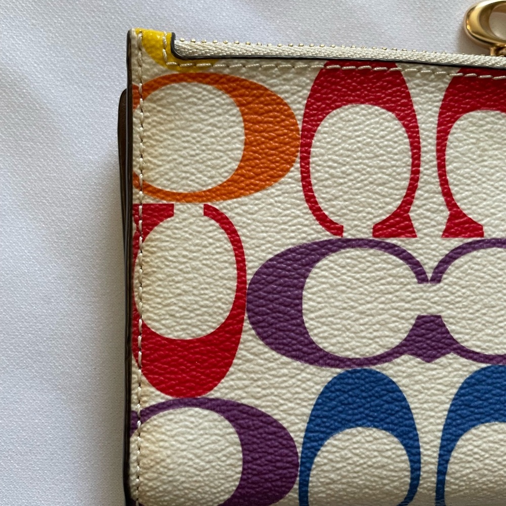 Coach Colorful Patterned Wallet - Picture 4 of 6